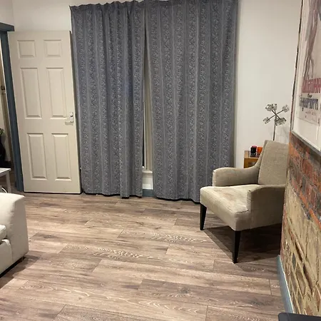 The Mount, 4 Bed In * Leeds (West Yorkshire)