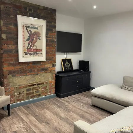 The Mount, 4 Bed In *