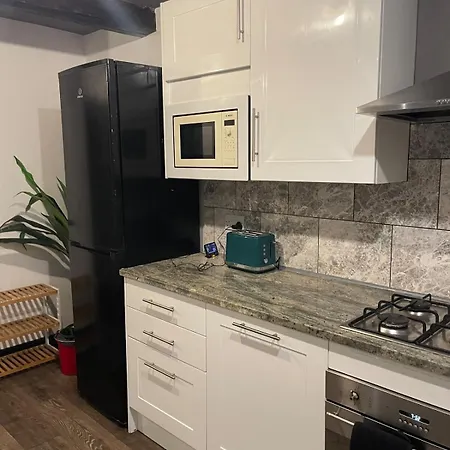 The Mount, 4 Bed In *