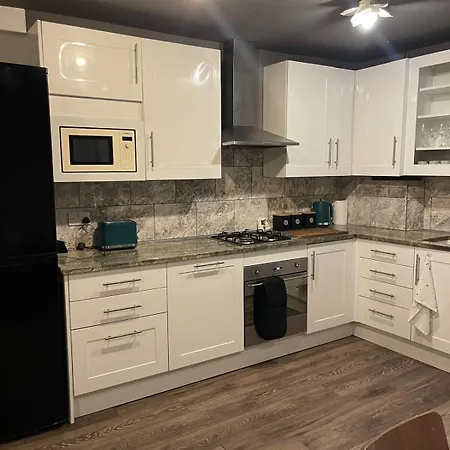 The Mount, 4 Bed In Appartement