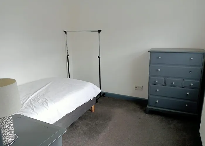 The Mount, 4 Bed In Лідс