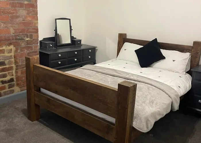 The Mount, 4 Bed In דירה