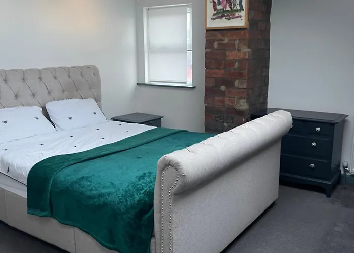 Апартаменти The Mount, 4 Bed In Лідс