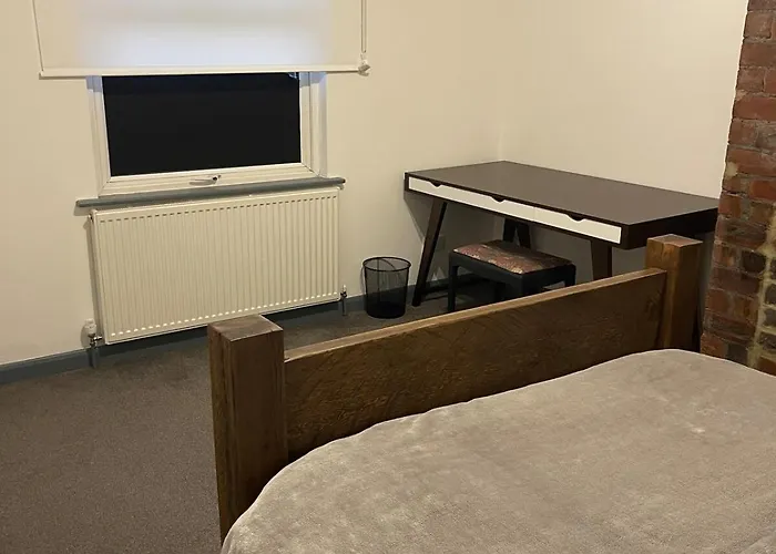 The Mount, 4 Bed In * לידס