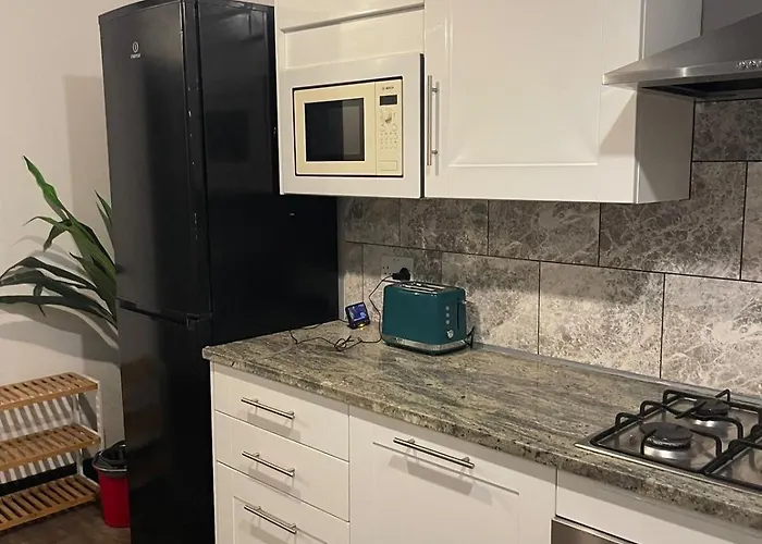 The Mount, 4 Bed In *