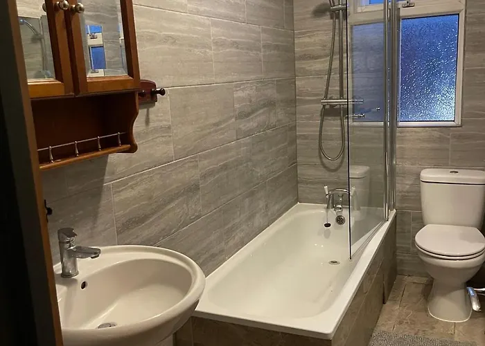 The Mount, 4 Bed In * Leeds (West Yorkshire)